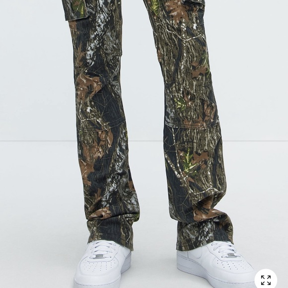 Fashion Nova Camouflage Cargo Pants - Picture 2 of 3